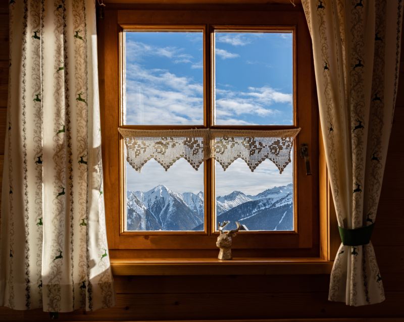 Exterior Window Molding Repair in Kansas City, KS
